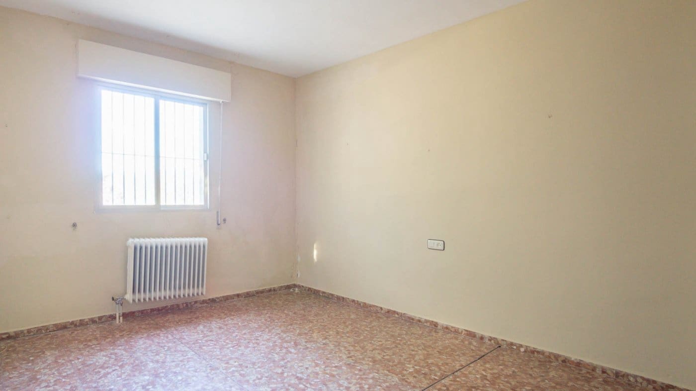 3 bedroom Finca/Country House for sale in Iznalloz - € 220,000 (Ref: 6744465)