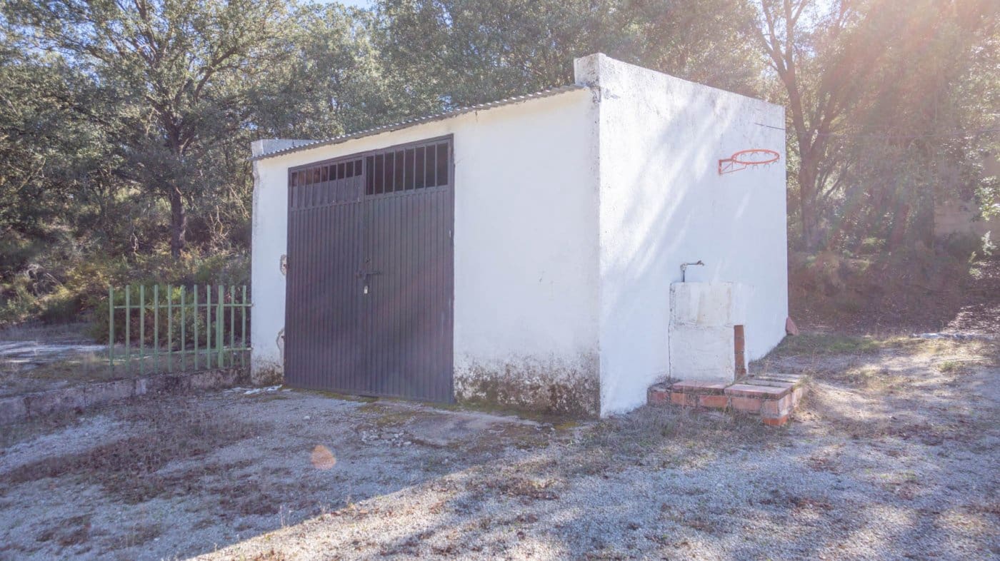 3 bedroom Finca/Country House for sale in Iznalloz - € 220,000 (Ref: 6744465)