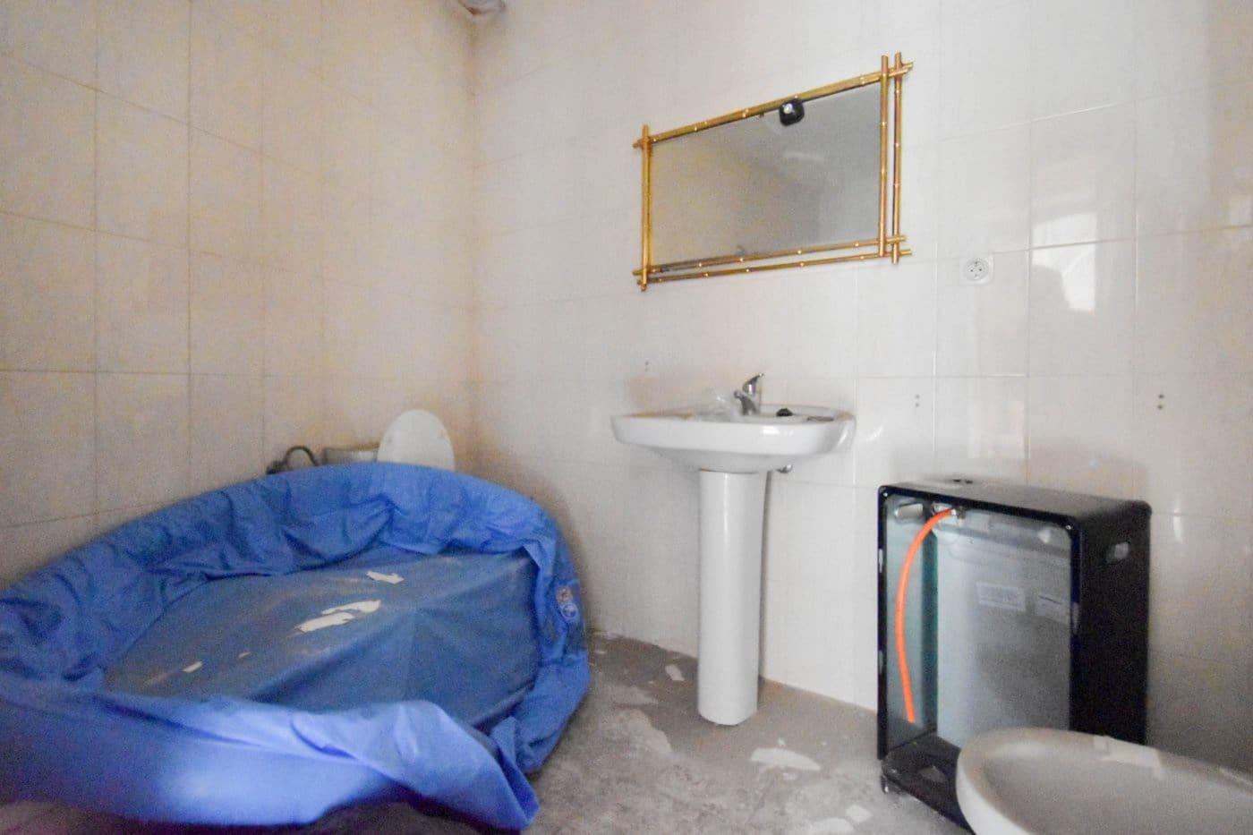 Virksomhed til salg i Granada by - € 325.000 (Ref: 6744468)