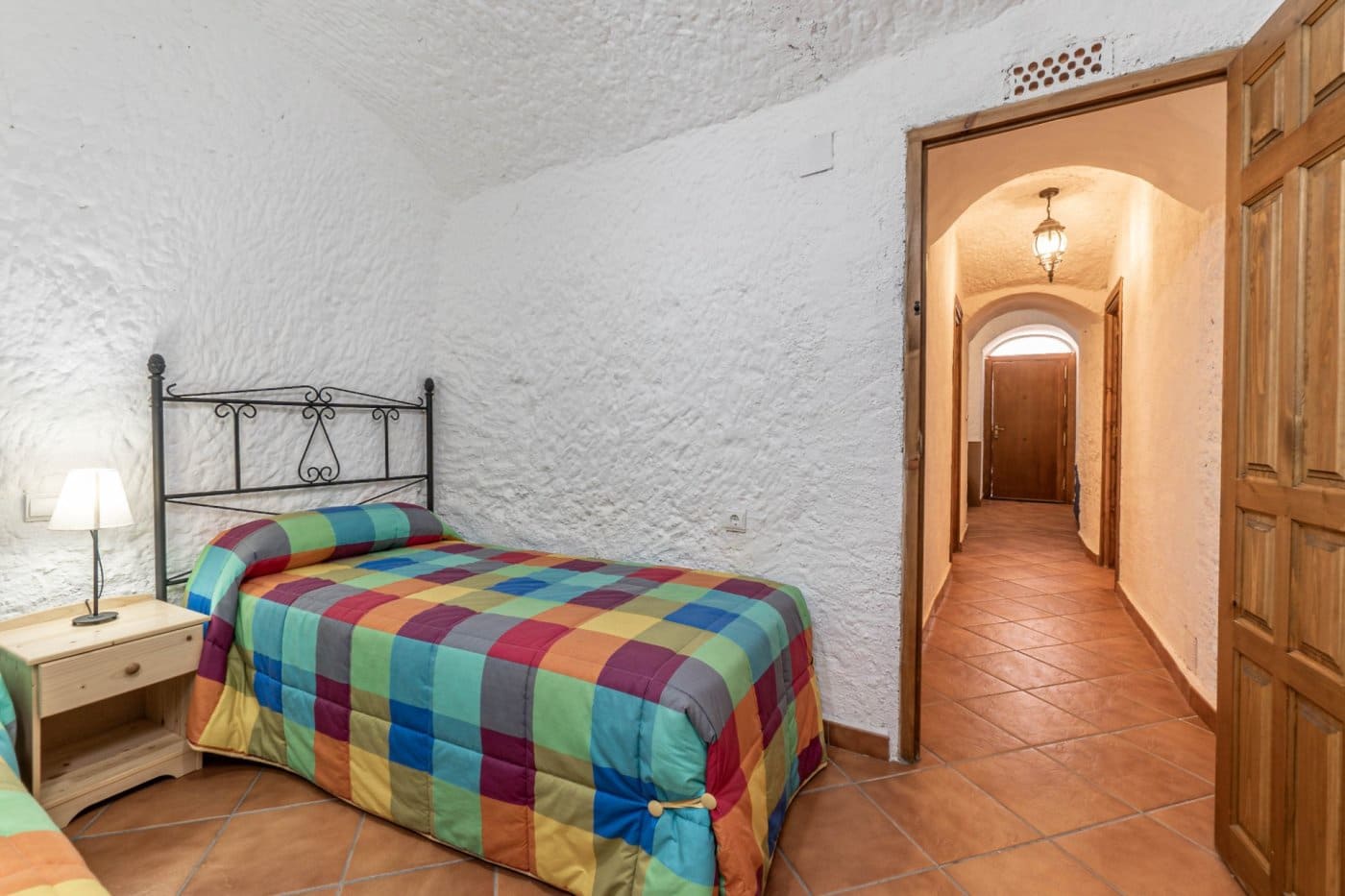 9 soverom Grottehus til salgs i Gorafe med garasje - € 220 000 (Ref: 6753887)