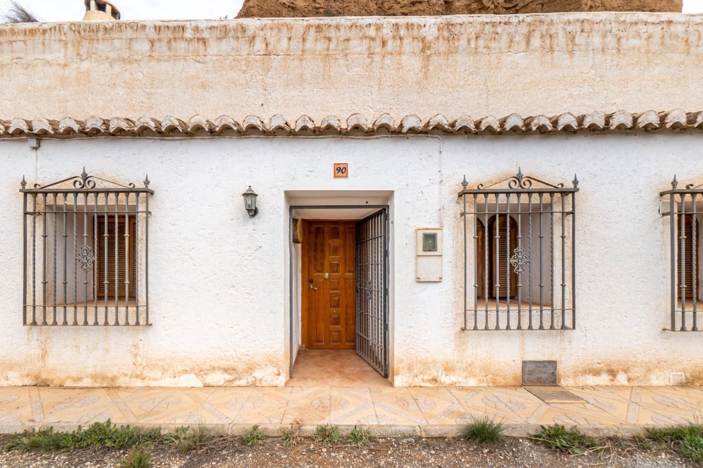 9 soverom Grottehus til salgs i Gorafe med garasje - € 220 000 (Ref: 6753887)