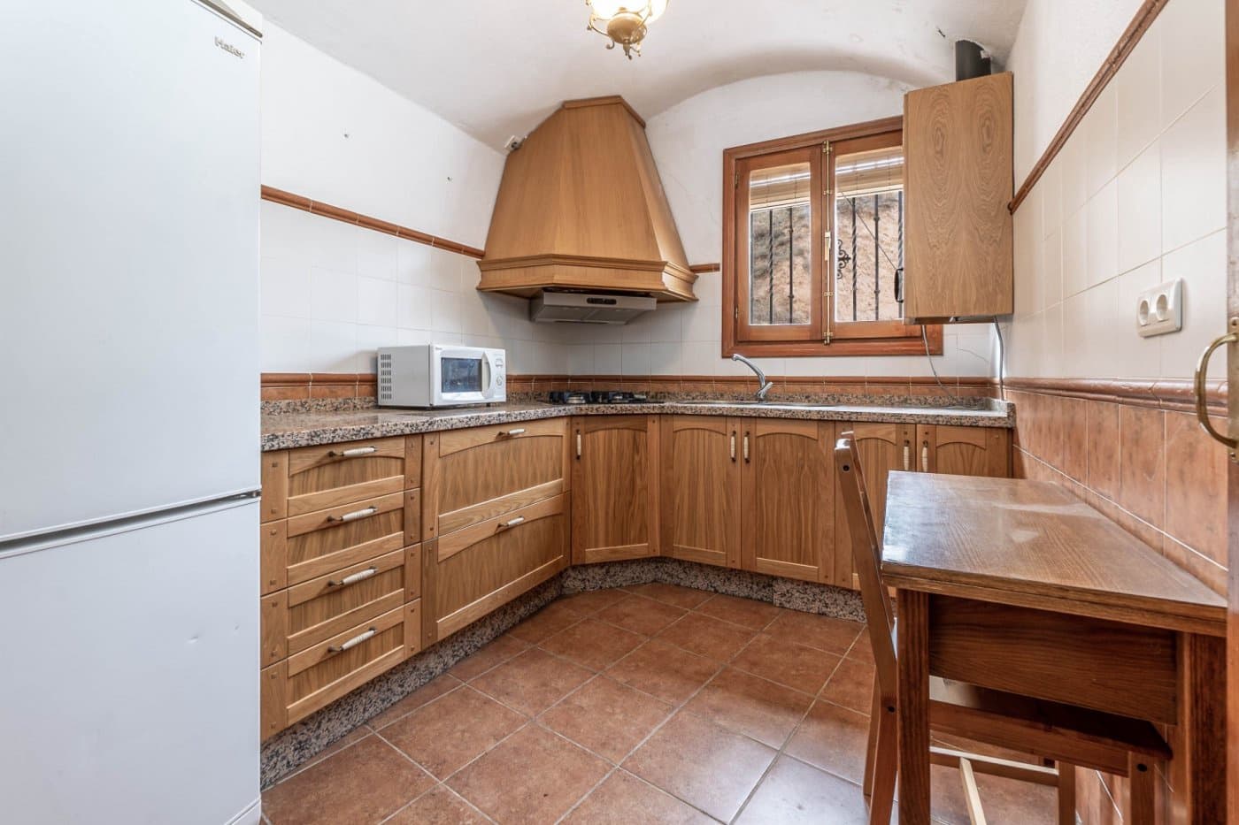 9 soverom Grottehus til salgs i Gorafe med garasje - € 220 000 (Ref: 6753887)