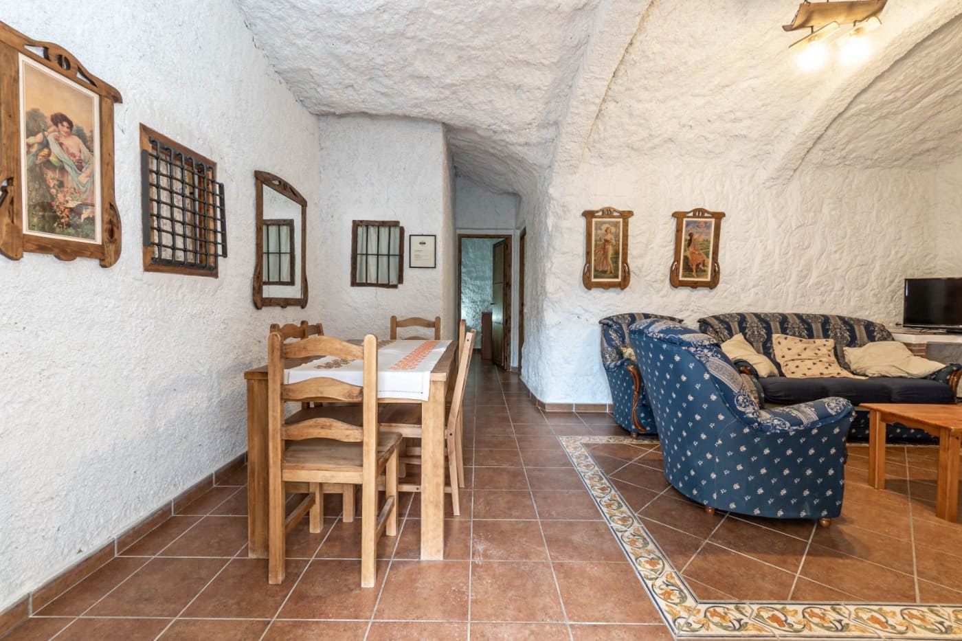 9 soverom Grottehus til salgs i Gorafe med garasje - € 220 000 (Ref: 6753887)