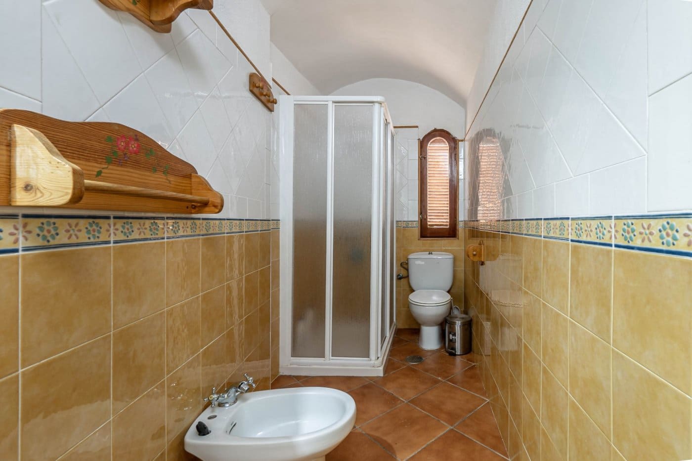 9 soverom Grottehus til salgs i Gorafe med garasje - € 220 000 (Ref: 6753887)