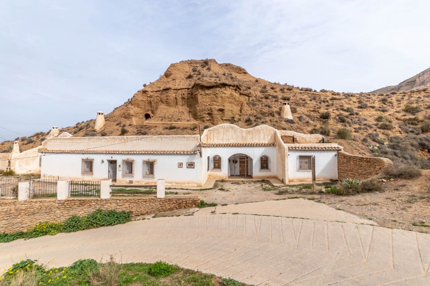 9 soverom Grottehus til salgs i Gorafe med garasje - € 220 000 (Ref: 6753887)