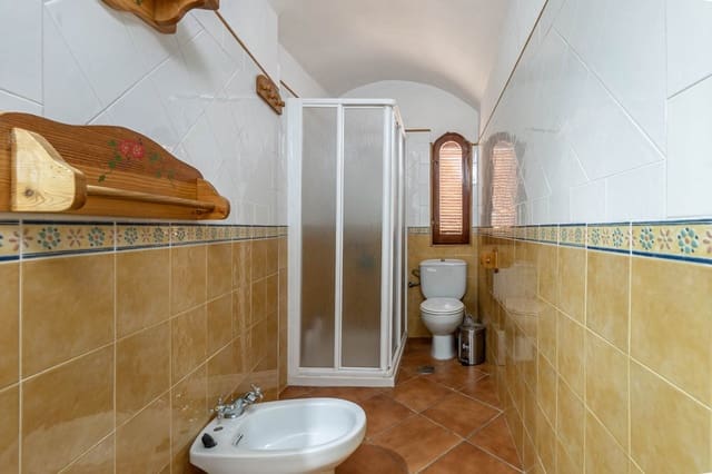 9 soverom Grottehus til salgs i Gorafe med garasje - € 220 000 (Ref: 6753887)