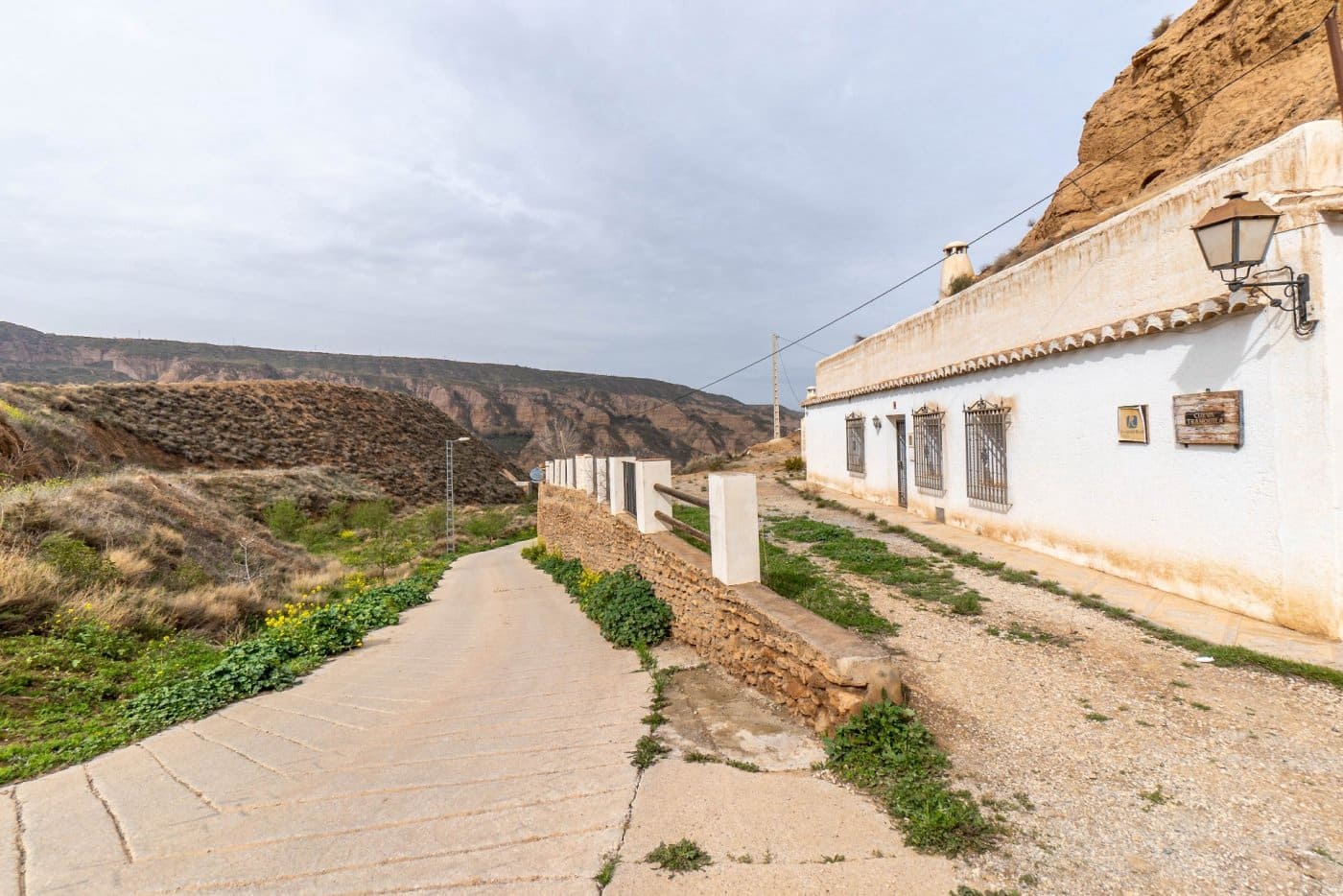 9 soverom Grottehus til salgs i Gorafe med garasje - € 220 000 (Ref: 6753887)