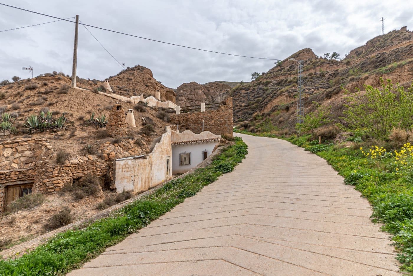 9 soverom Grottehus til salgs i Gorafe med garasje - € 220 000 (Ref: 6753887)