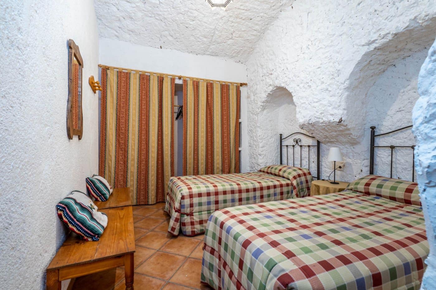 9 soverom Grottehus til salgs i Gorafe med garasje - € 220 000 (Ref: 6753887)