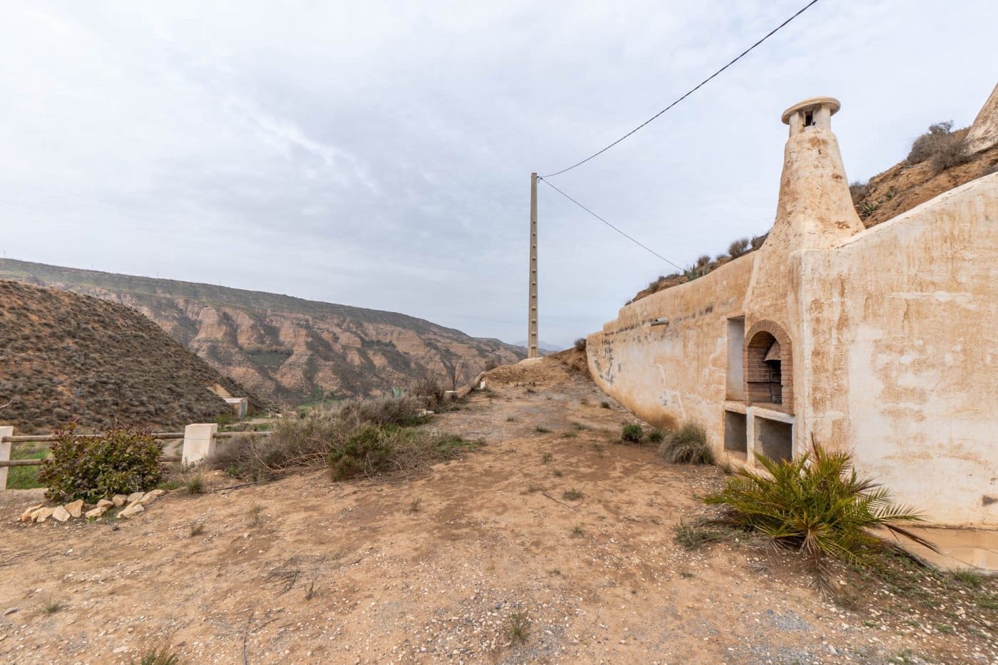 9 soverom Grottehus til salgs i Gorafe med garasje - € 220 000 (Ref: 6753887)