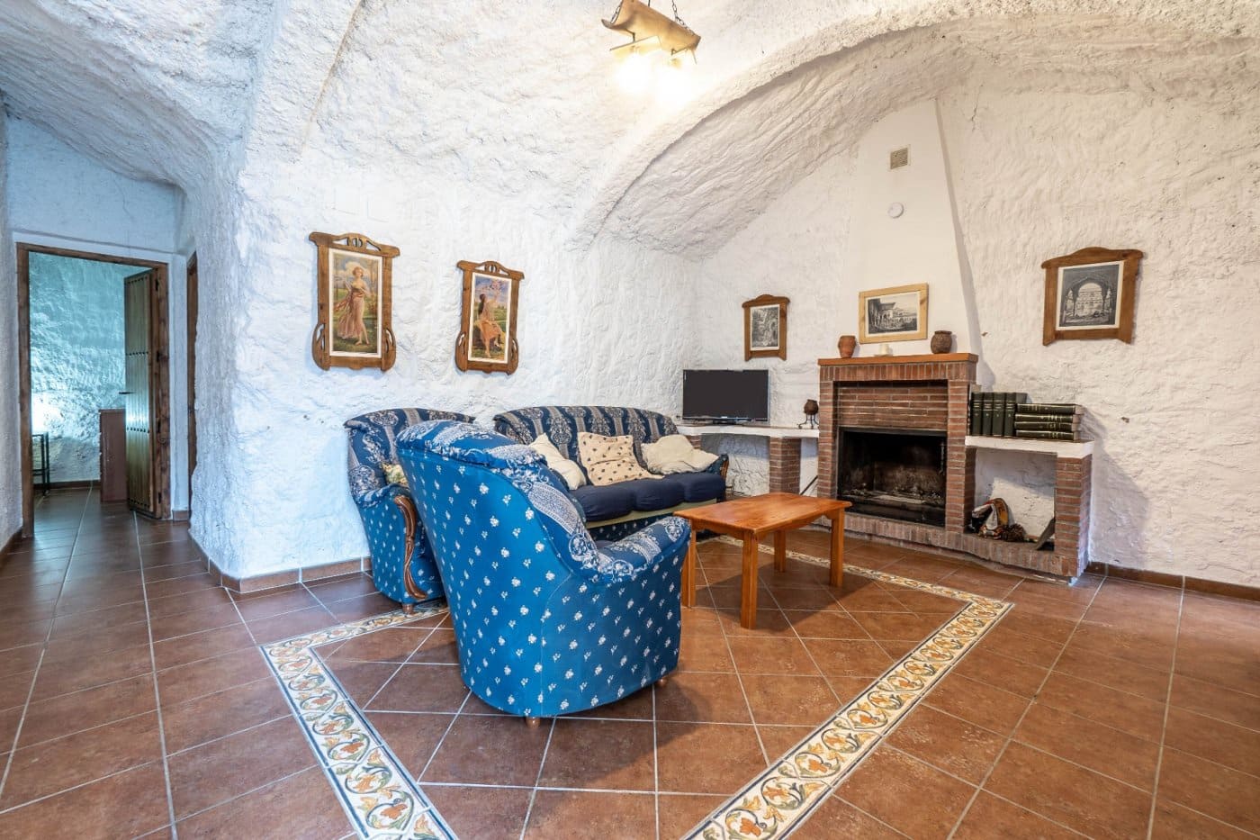 9 soverom Grottehus til salgs i Gorafe med garasje - € 220 000 (Ref: 6753887)