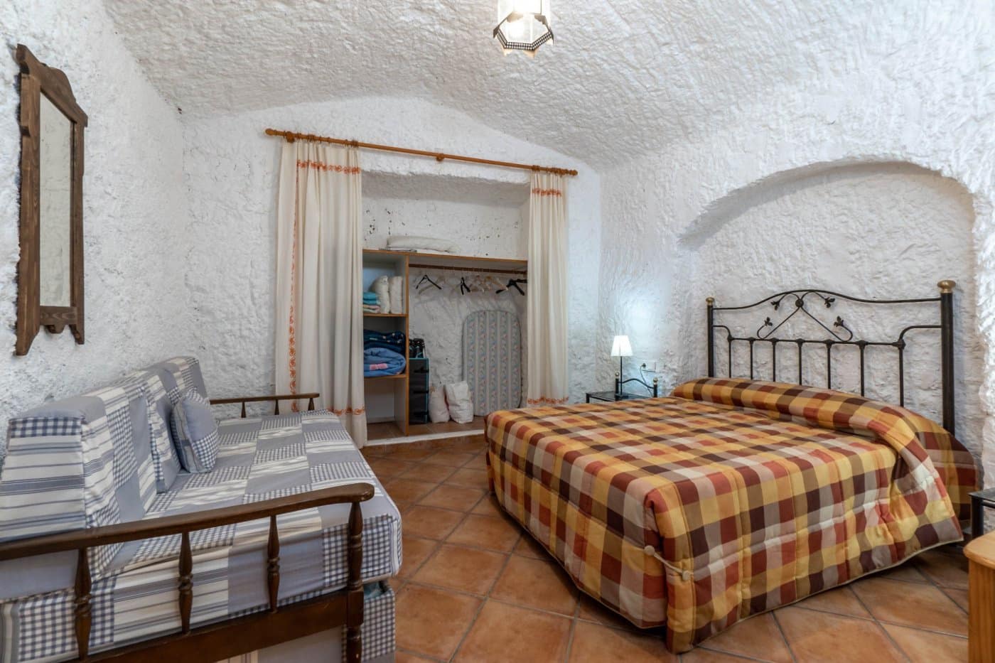 9 soverom Grottehus til salgs i Gorafe med garasje - € 220 000 (Ref: 6753887)