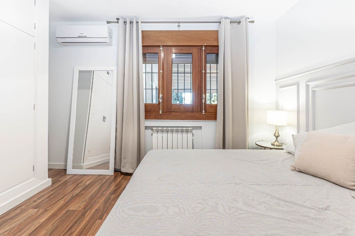 5 Zimmer Villa zu verkaufen in Peligros mit Pool Garage - 950.000 € (Ref: 6794308)