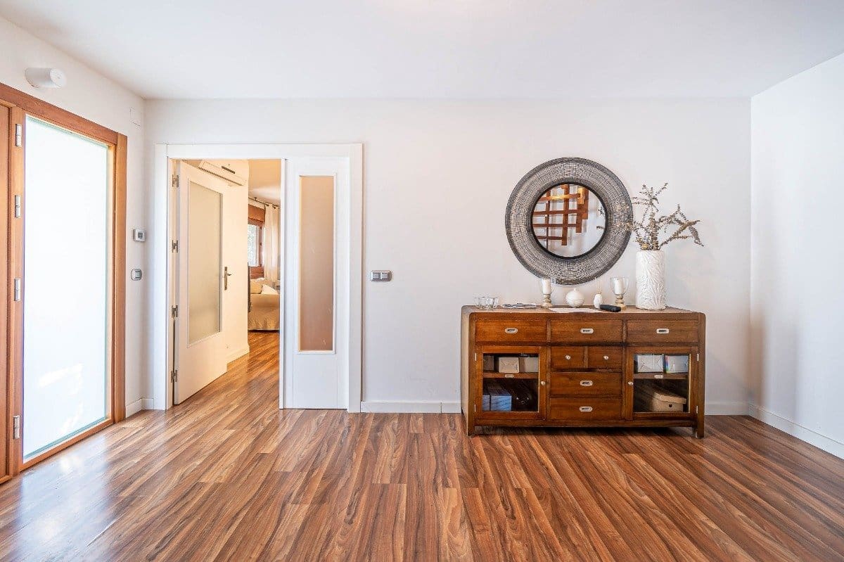 5 Zimmer Villa zu verkaufen in Peligros mit Pool Garage - 950.000 € (Ref: 6794308)