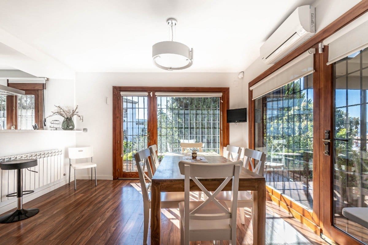 5 Zimmer Villa zu verkaufen in Peligros mit Pool Garage - 950.000 € (Ref: 6794308)