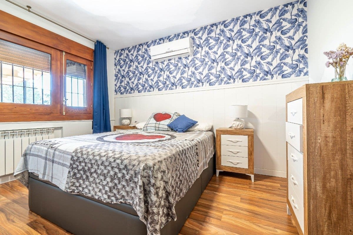 5 Zimmer Villa zu verkaufen in Peligros mit Pool Garage - 950.000 € (Ref: 6794308)