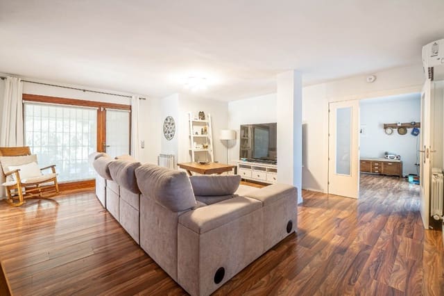 5 Zimmer Villa zu verkaufen in Peligros mit Pool Garage - 950.000 € (Ref: 6794308)