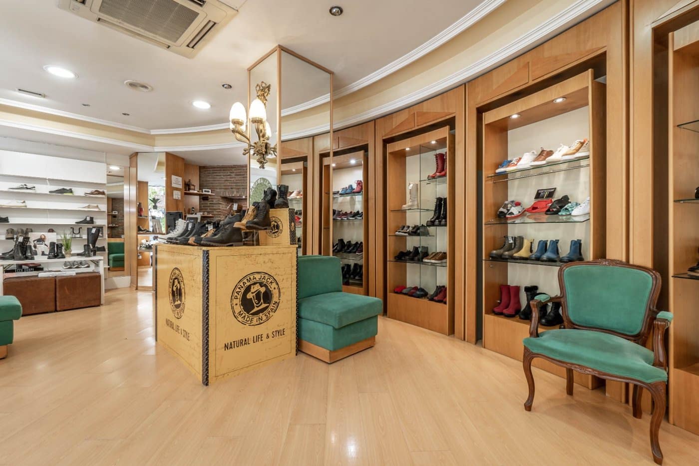 Commercieel te koop in Granada stad - € 545.000 (Ref: 6869027)