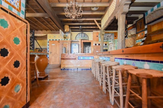 Commercial for sale in Albolote - € 320,000 (Ref: 6946723)