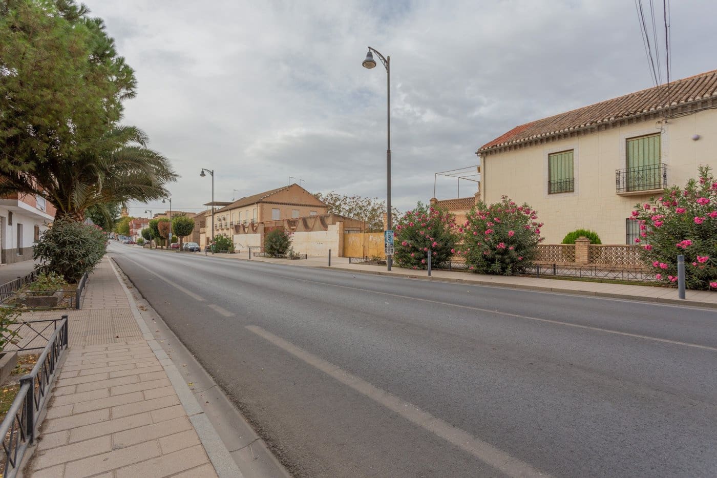 Commercieel te koop in Las Gabias - € 175.000 (Ref: 7210554)