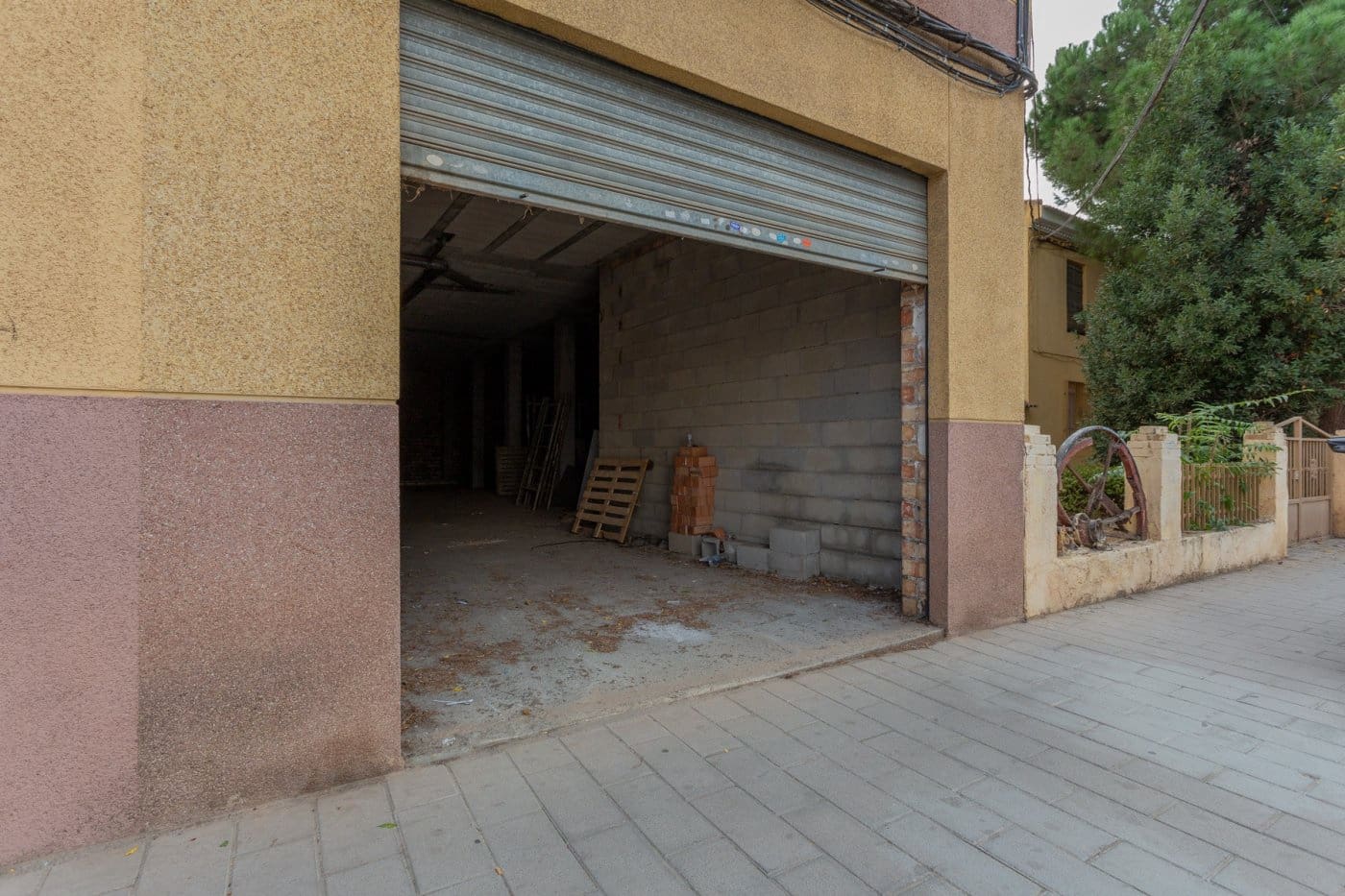 Commercieel te koop in Las Gabias - € 175.000 (Ref: 7210554)