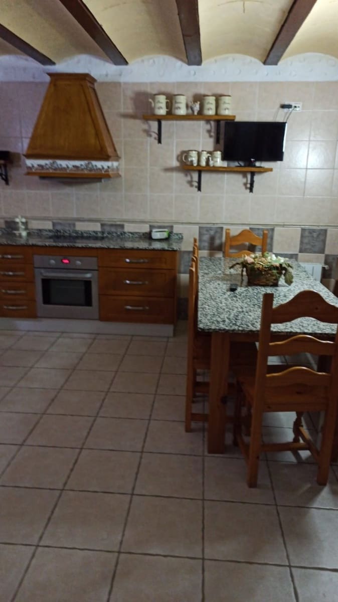 9 soveværelse Hulehus til salg i Pozo Alcon med swimmingpool - € 283.250 (Ref: 7233179)