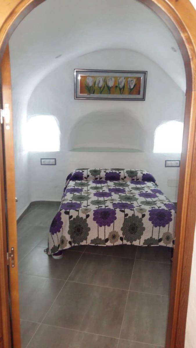 9 soveværelse Hulehus til salg i Pozo Alcon med swimmingpool - € 283.250 (Ref: 7233179)