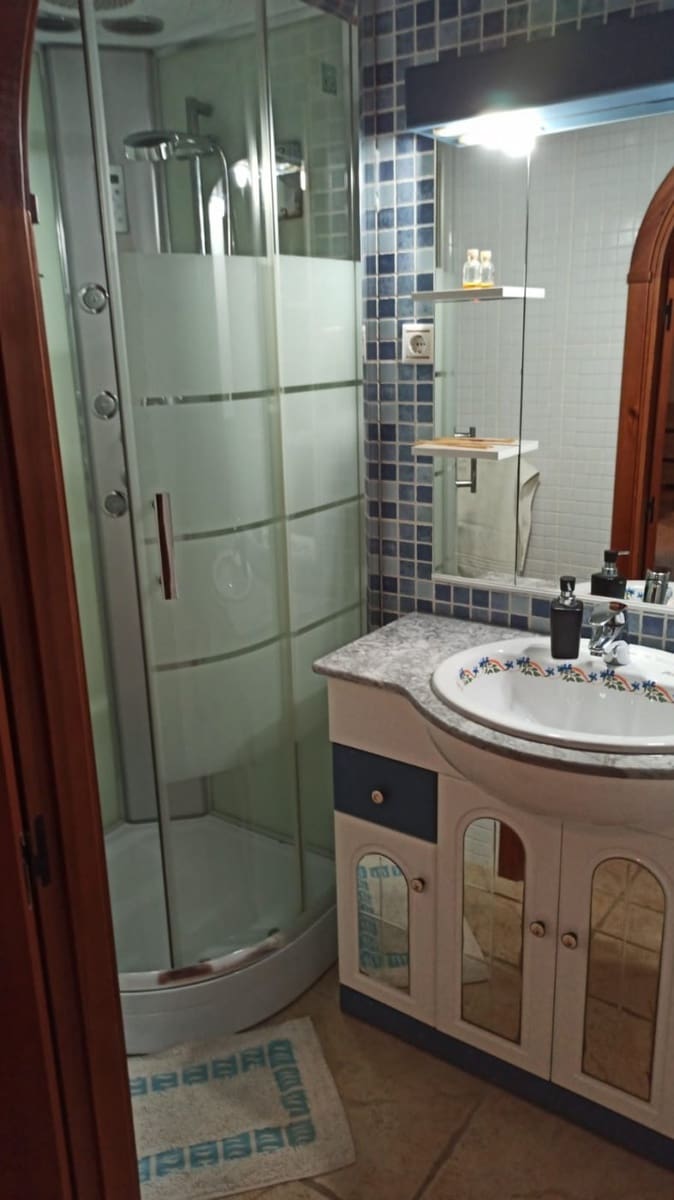 9 soveværelse Hulehus til salg i Pozo Alcon med swimmingpool - € 283.250 (Ref: 7233179)