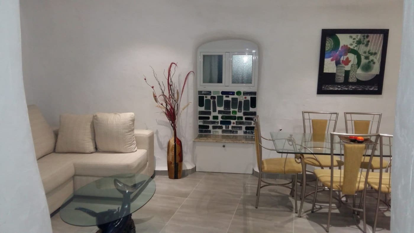 9 soveværelse Hulehus til salg i Pozo Alcon med swimmingpool - € 283.250 (Ref: 7233179)