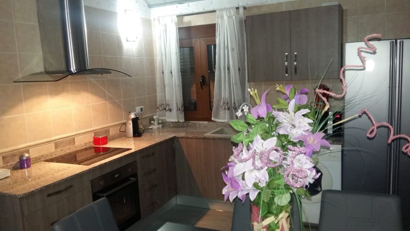 9 soveværelse Hulehus til salg i Pozo Alcon med swimmingpool - € 283.250 (Ref: 7233179)