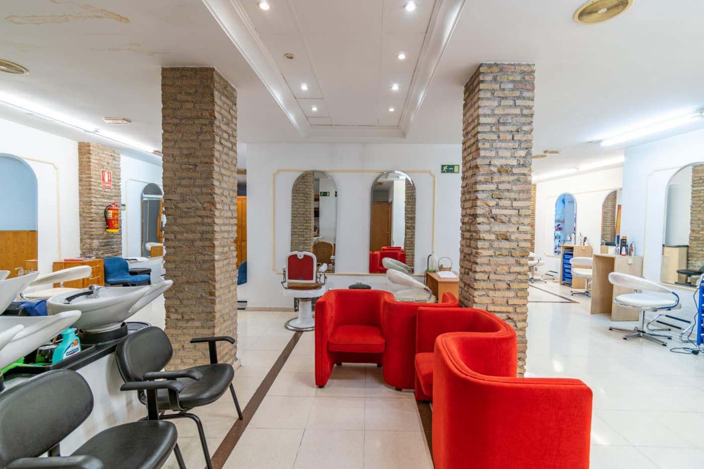 Commercieel te koop in Granada stad - € 440.000 (Ref: 7261405)