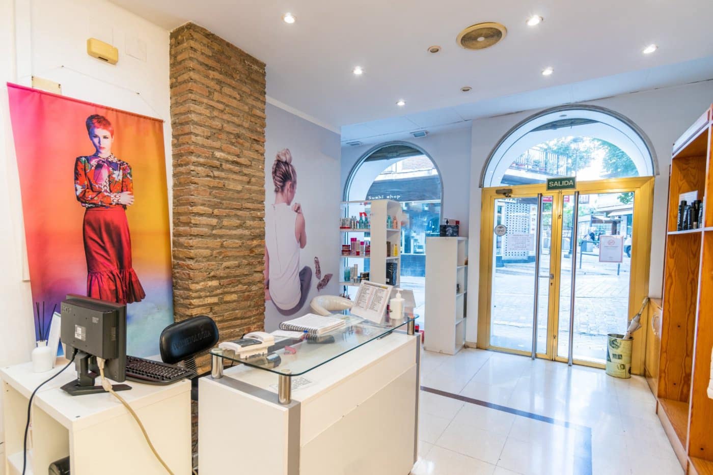 Commercieel te koop in Granada stad - € 440.000 (Ref: 7261405)