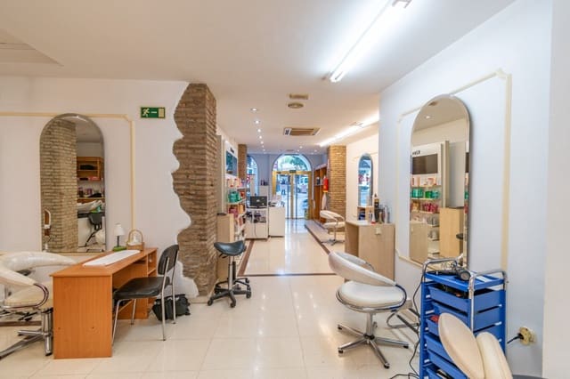 Erhverv til salg i Granada by - € 440.000 (Ref: 7261405)