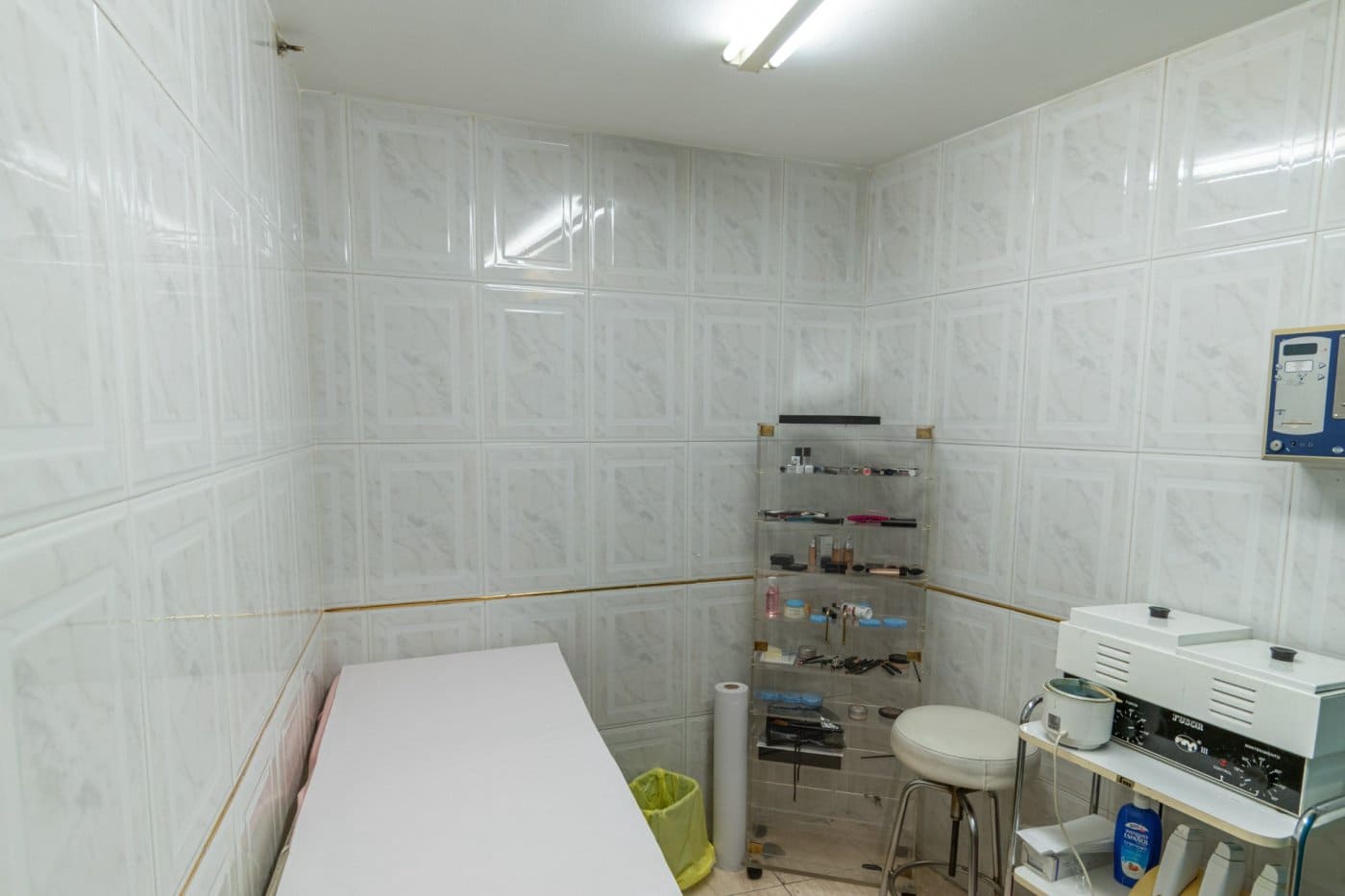 Commercieel te koop in Granada stad - € 440.000 (Ref: 7261405)