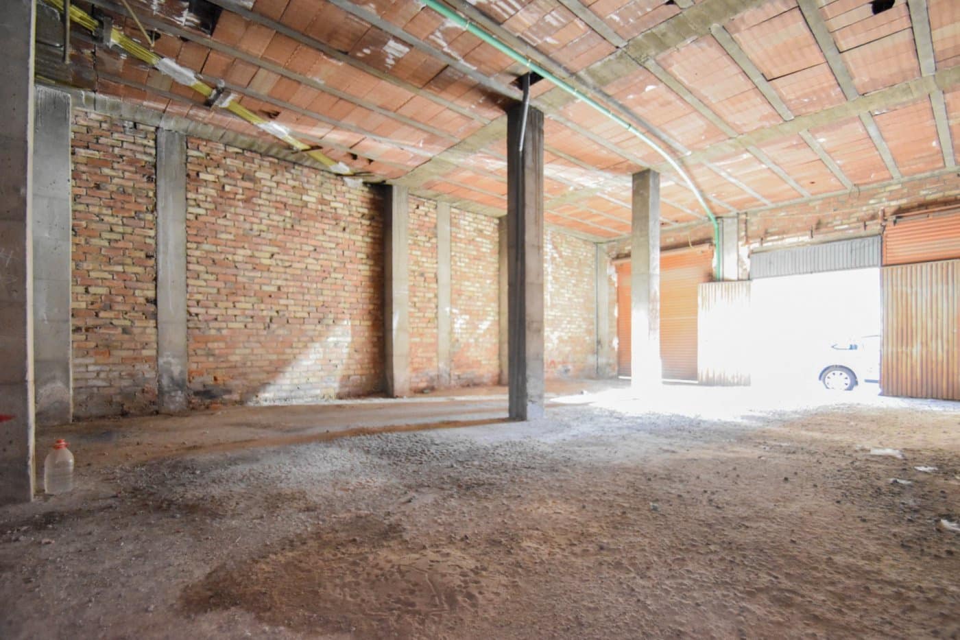 Komercyjne na sprzedaż w Maracena - 135 000 € (Ref: 7274696)