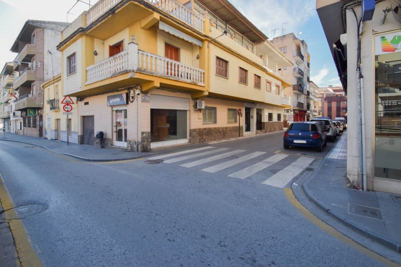 Komercyjne na sprzedaż w Maracena - 135 000 € (Ref: 7274696)