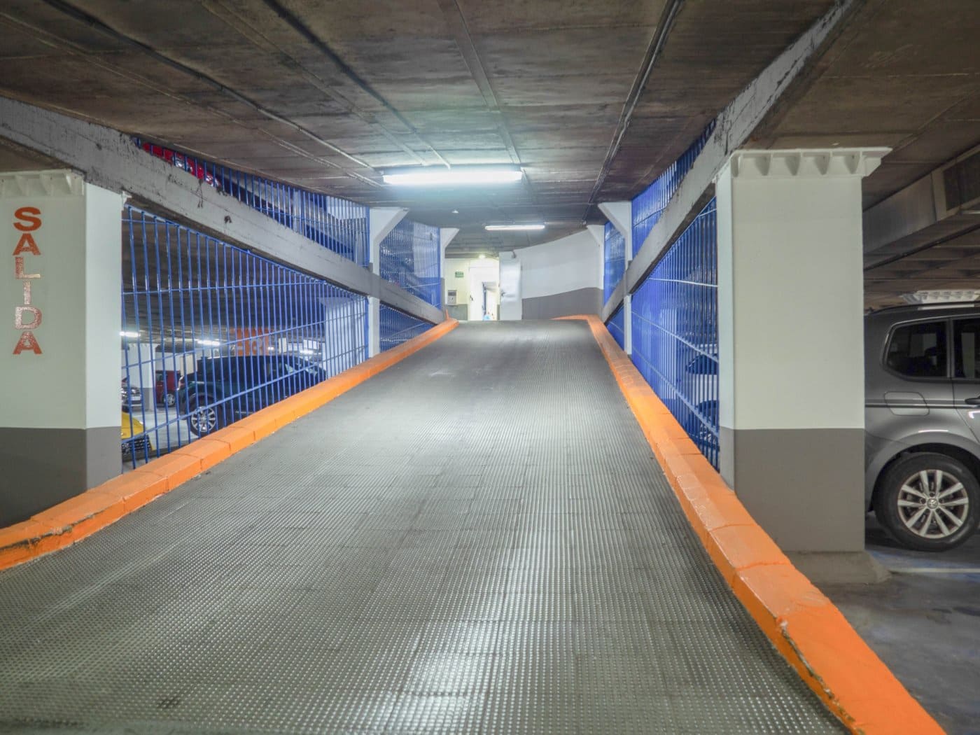 Garasje til salgs i Granada by - € 39 000 (Ref: 7336145)