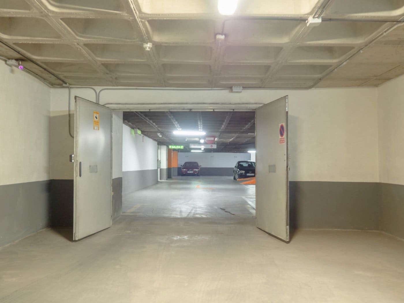 Garasje til salgs i Granada by - € 39 000 (Ref: 7336145)