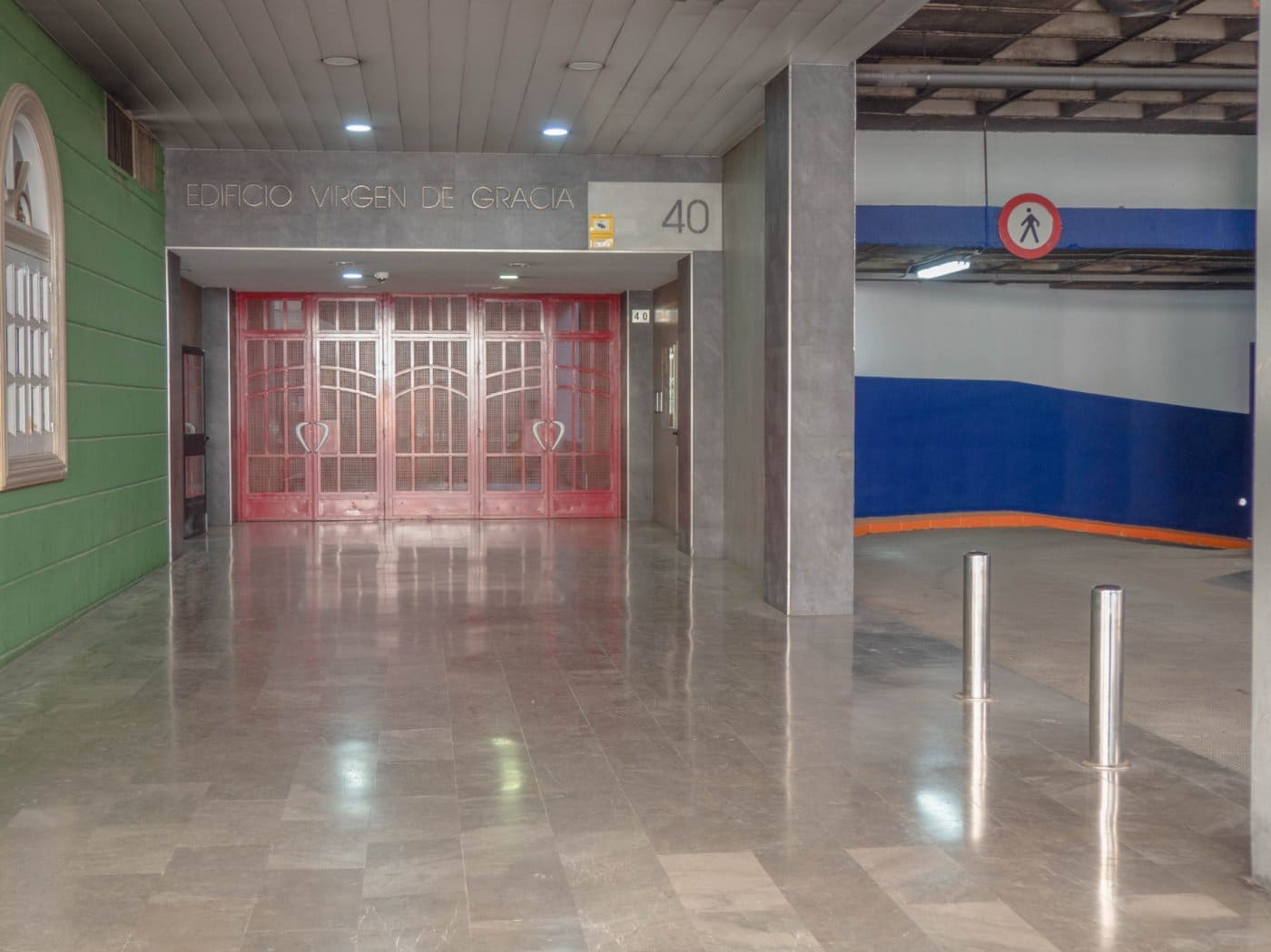 Garasje til salgs i Granada by - € 39 000 (Ref: 7336145)