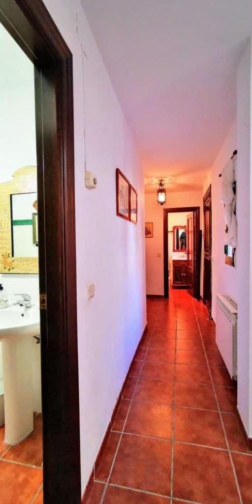 4 soveværelse Finca/Landehus til salg i Granada by med swimmingpool - € 650.000 (Ref: 7363182)