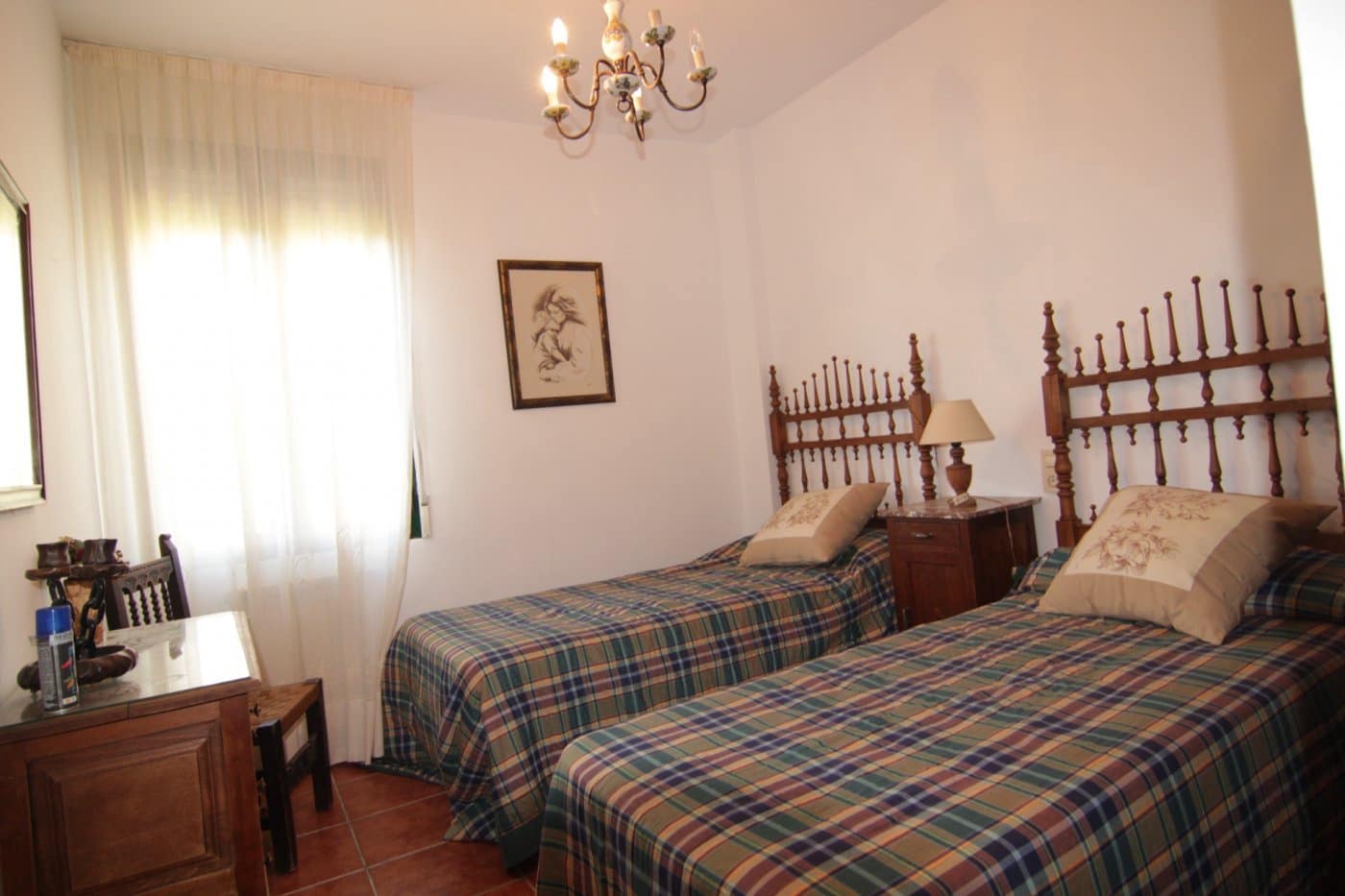 4 soveværelse Finca/Landehus til salg i Granada by med swimmingpool - € 650.000 (Ref: 7363182)