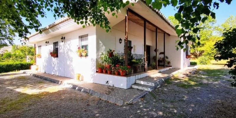 4 soveværelse Finca/Landehus til salg i Granada by med swimmingpool - € 650.000 (Ref: 7363182)