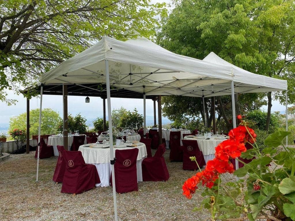 4 soveværelse Finca/Landehus til salg i Granada by med swimmingpool - € 650.000 (Ref: 7363182)