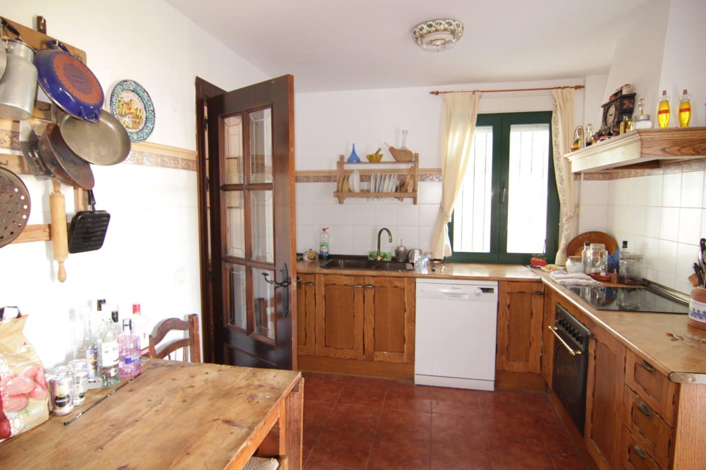 4 soveværelse Finca/Landehus til salg i Granada by med swimmingpool - € 650.000 (Ref: 7363182)