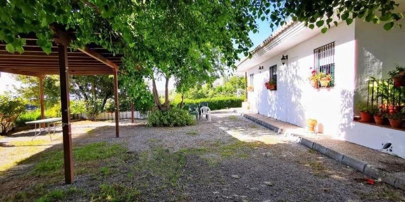 4 soveværelse Finca/Landehus til salg i Granada by med swimmingpool - € 650.000 (Ref: 7363182)