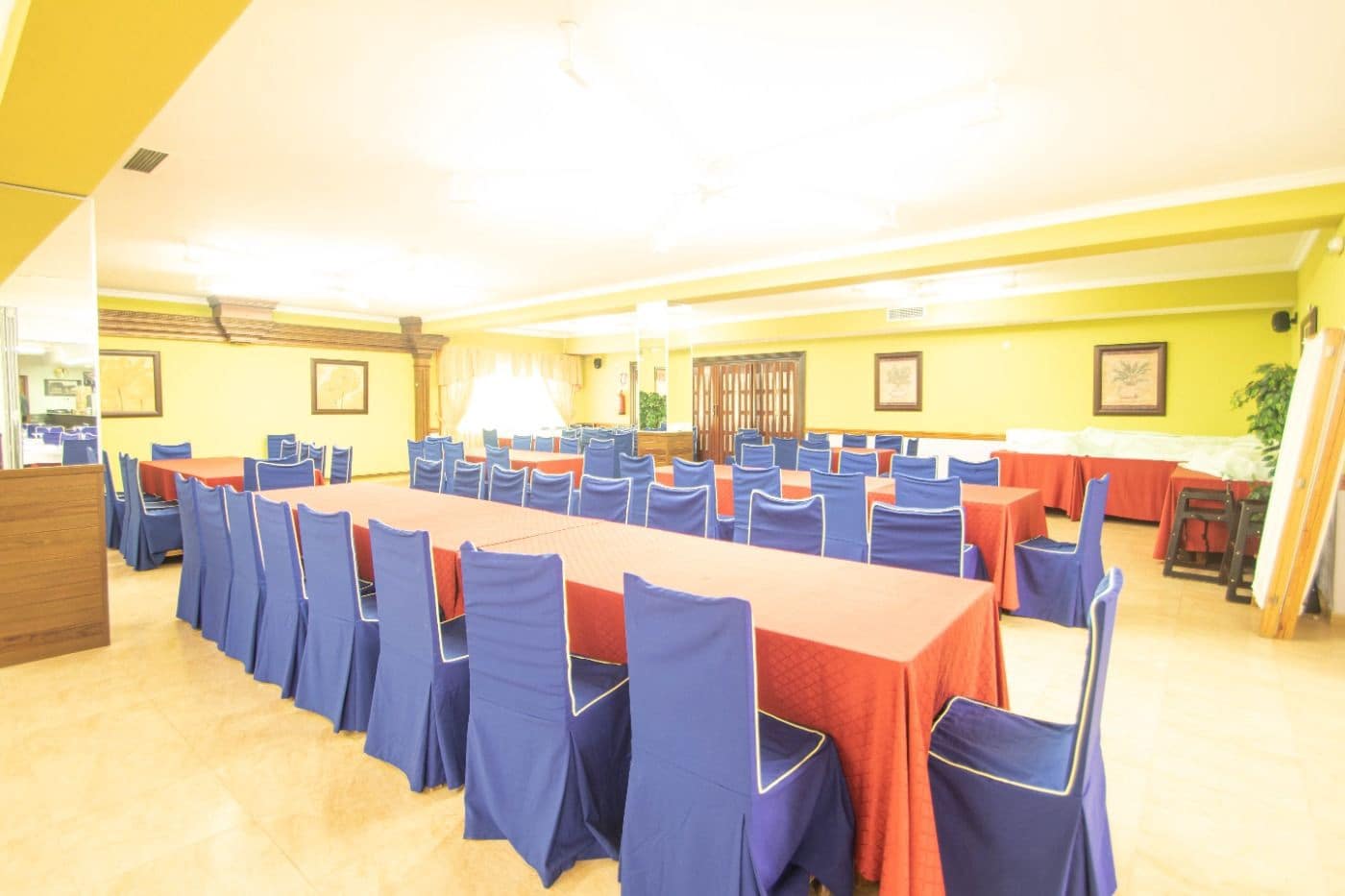 Kommersiell til salgs i Cullar med garasje - € 295 000 (Ref: 7376276)