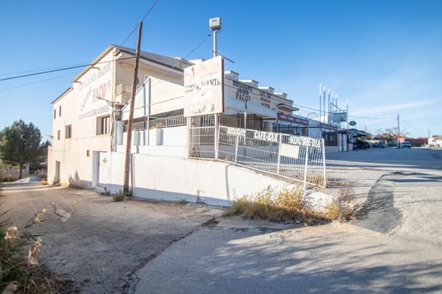 Commercial for sale in Cúllar with garage - € 295,000 (Ref: 7376276)