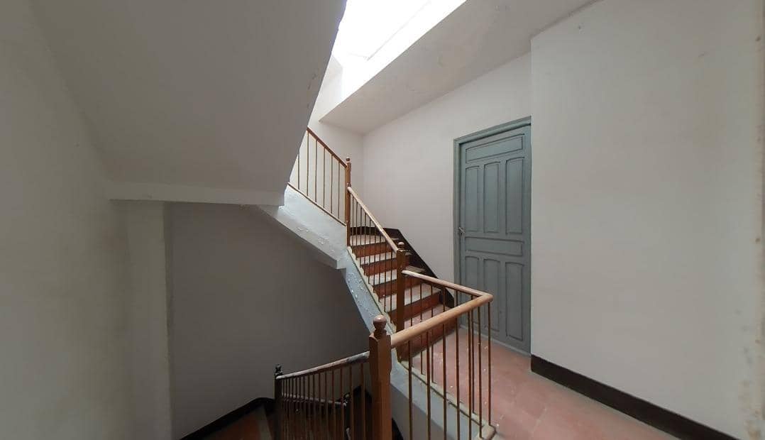 8 soveværelse Lejlighed til salg i Ubeda - € 157.500 (Ref: 7591980)