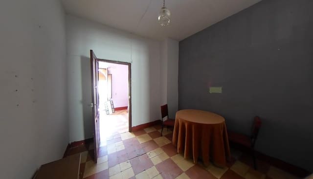 8 bedroom Apartment for sale in Ubeda - € 157,500 (Ref: 7591980)