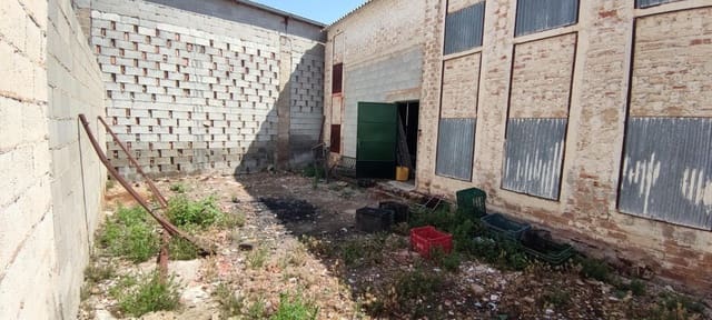 Kommersiell til salgs i Fuente Vaqueros - € 39 990 (Ref: 7603509)